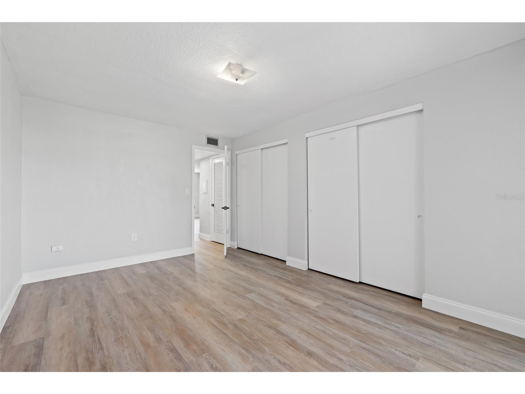 1000 49th Street N #214 Saint Petersburg FL 33710 TB8469369 image18