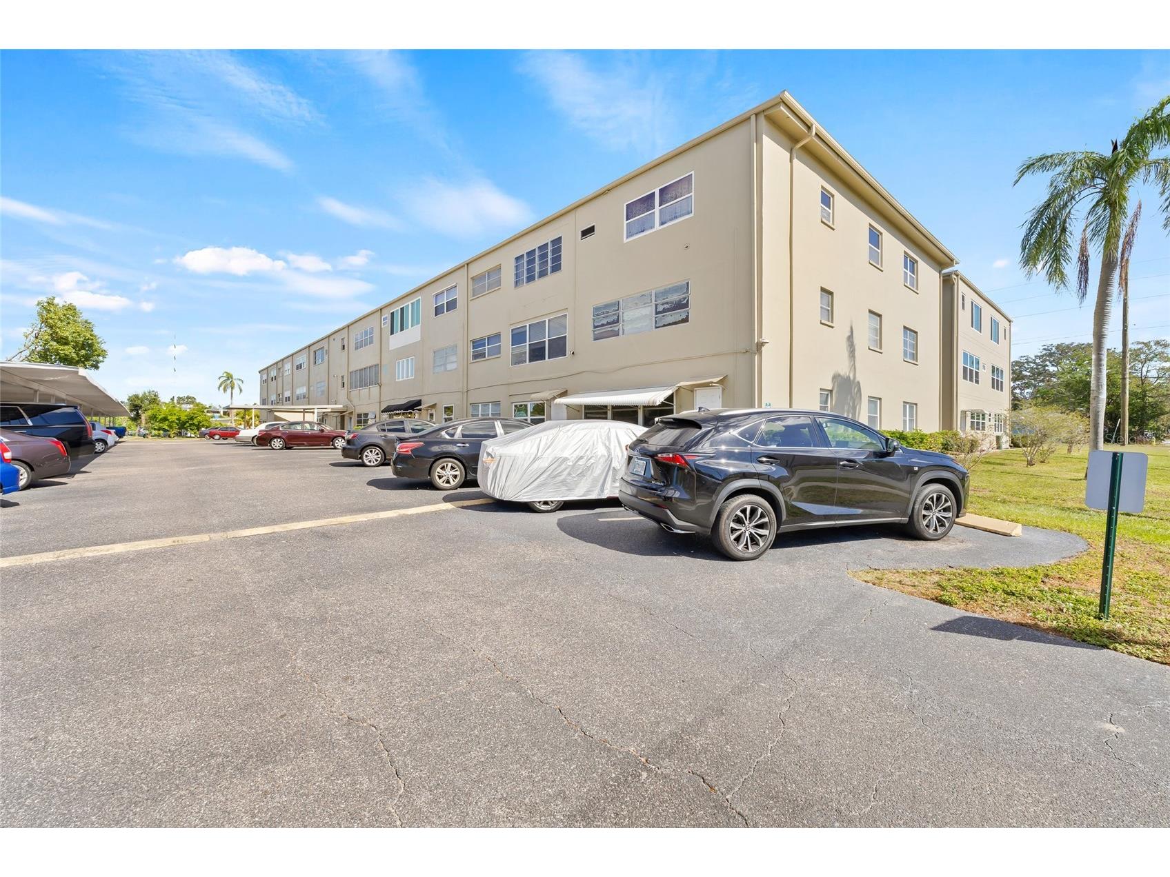 1000 49th Street N #214 Saint Petersburg FL 33710 TB8469369 image32