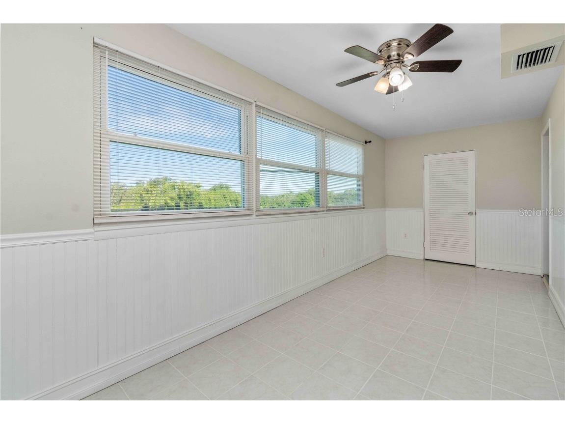 1000 49th Street N #309 Saint Petersburg FL 33710 TB8429802 image16