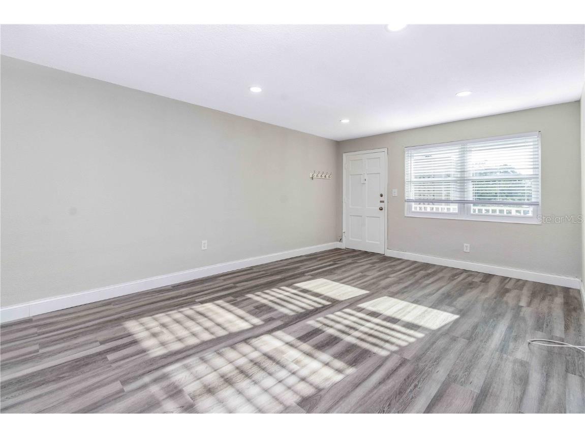 1000 49th Street N #309 Saint Petersburg FL 33710 TB8429802 image6