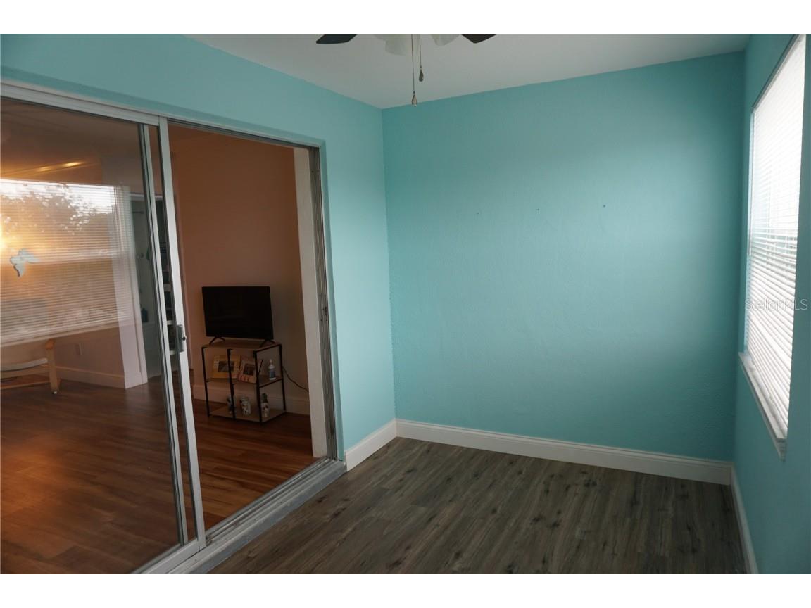 1000 49th Street N #311 Saint Petersburg FL 33710 TB8439551 image18