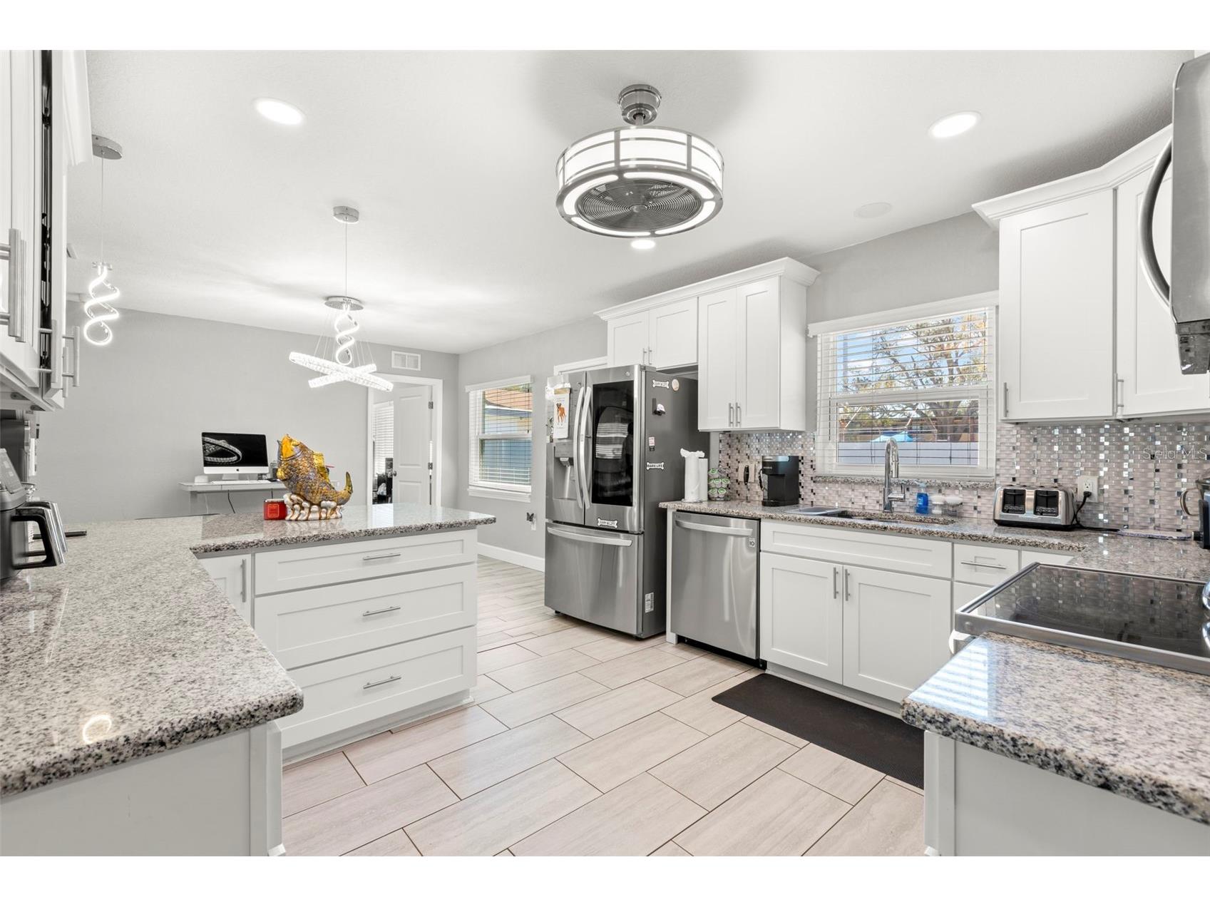 1000 59th Avenue S Saint Petersburg FL 33705 TB8479812 image11