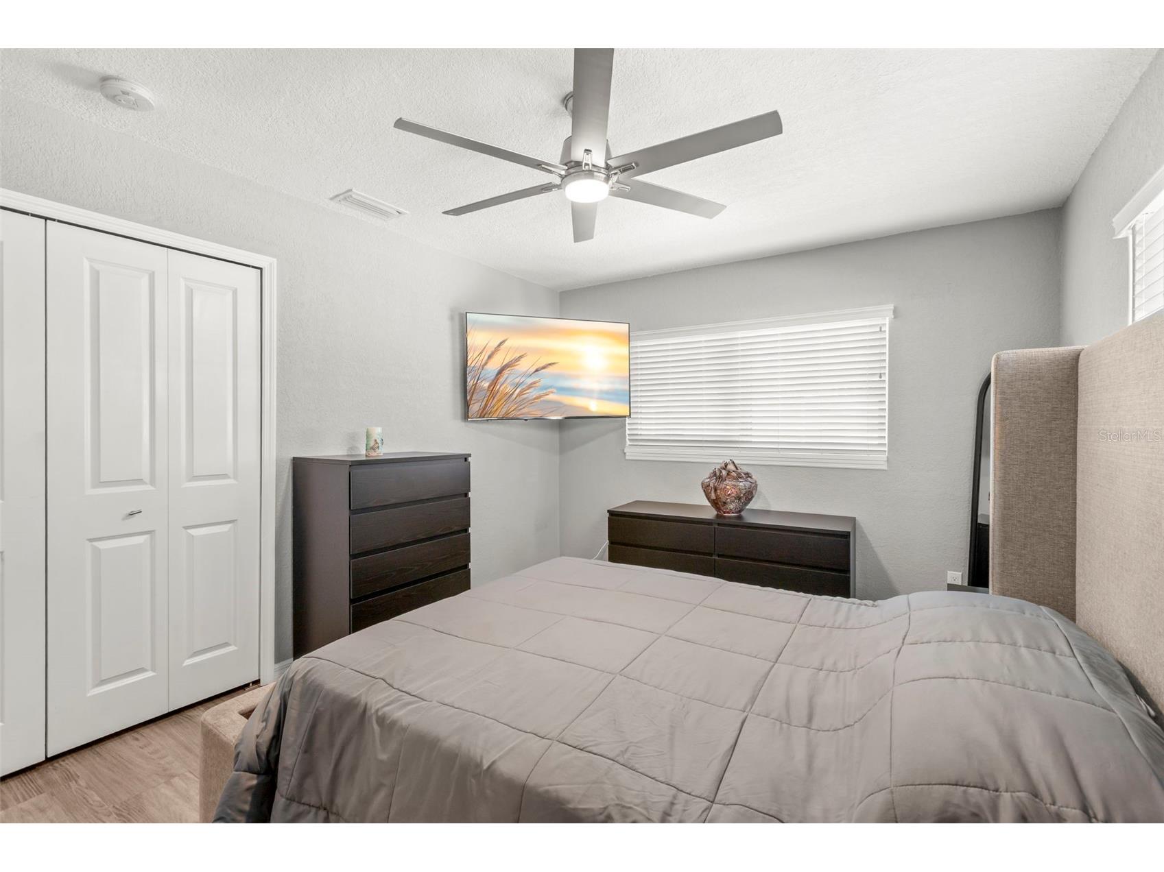 1000 59th Avenue S Saint Petersburg FL 33705 TB8479812 image21