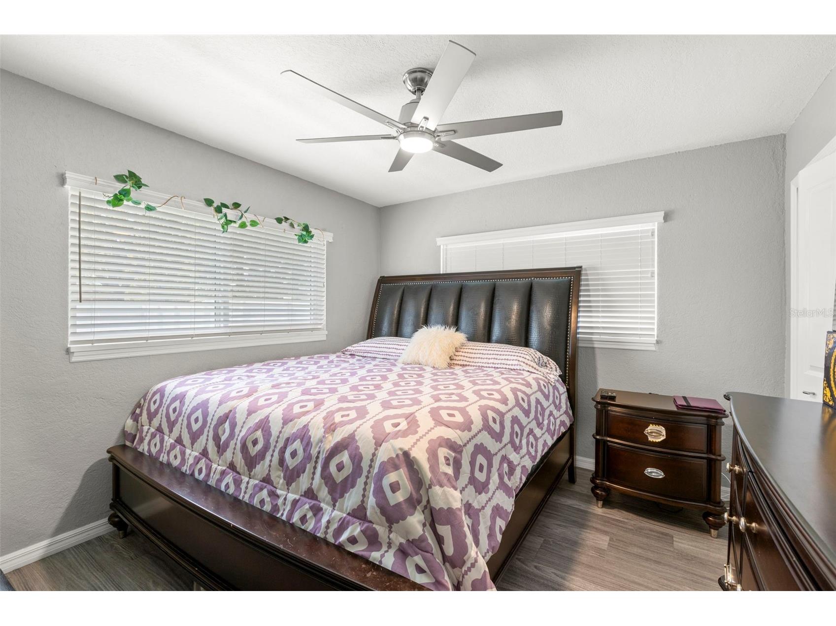 1000 59th Avenue S Saint Petersburg FL 33705 TB8479812 image24
