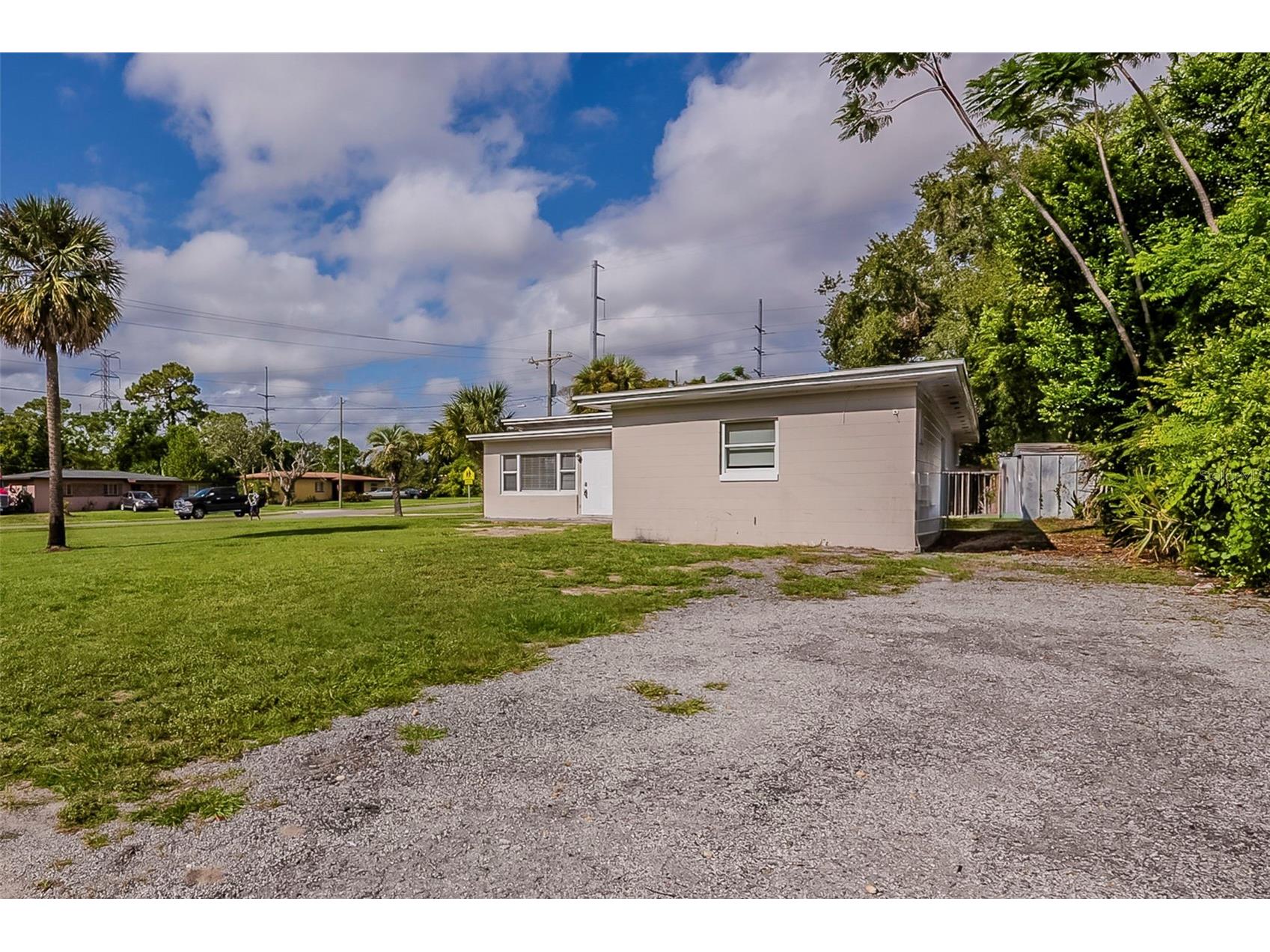 1000 Emeralda Road Orlando FL 32808 O6416882 image2