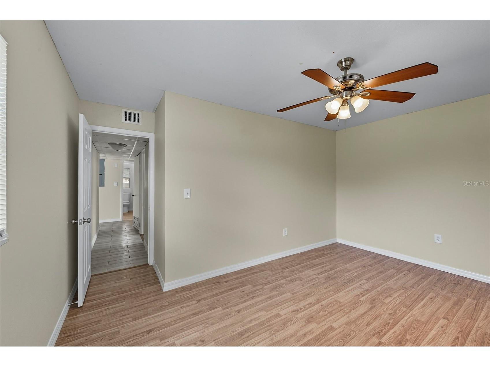 1000 Emeralda Road Orlando FL 32808 O6416882 image36