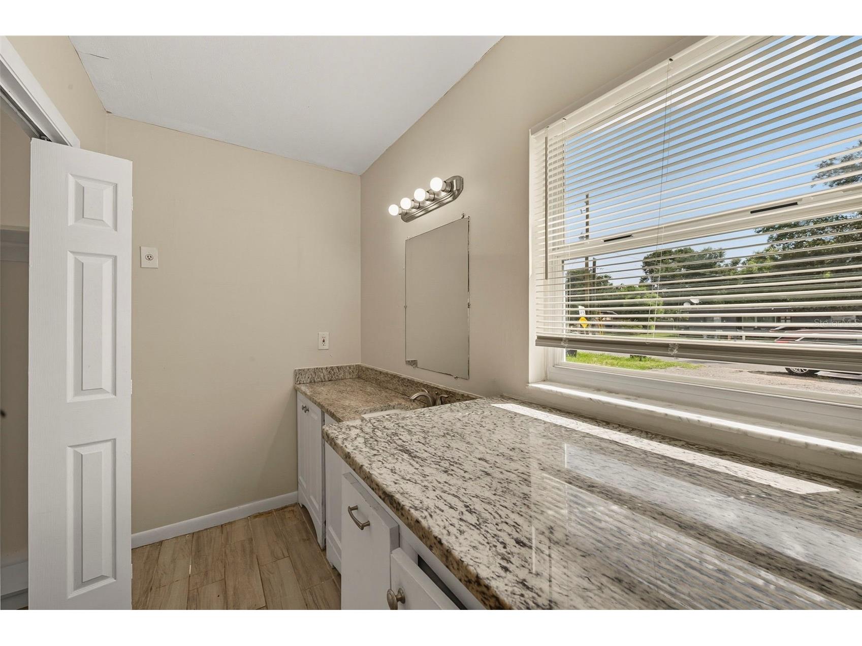 1000 Emeralda Road Orlando FL 32808 O6416882 image40