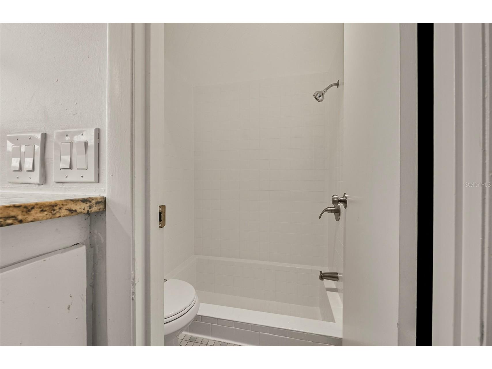 1000 Emeralda Road Orlando FL 32808 O6416882 image41