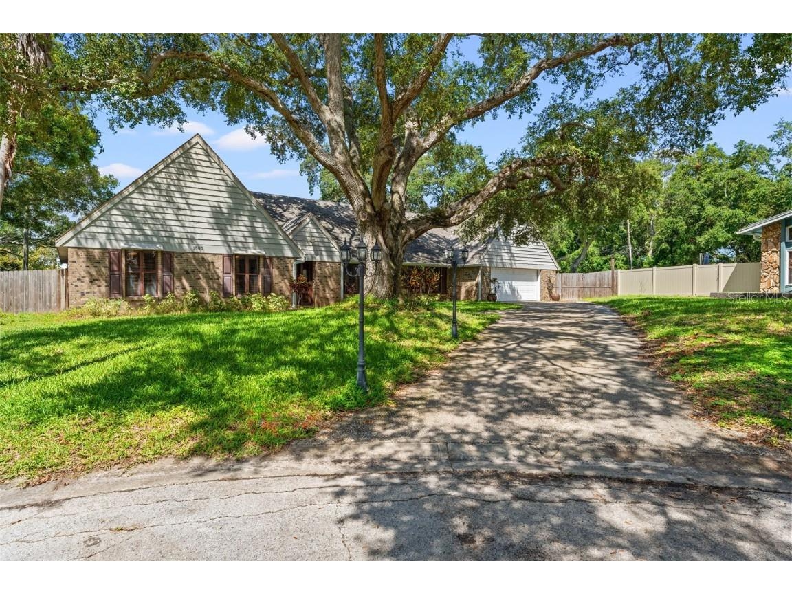 1000 Forest Court Dunedin FL 34698 U8255747 image1