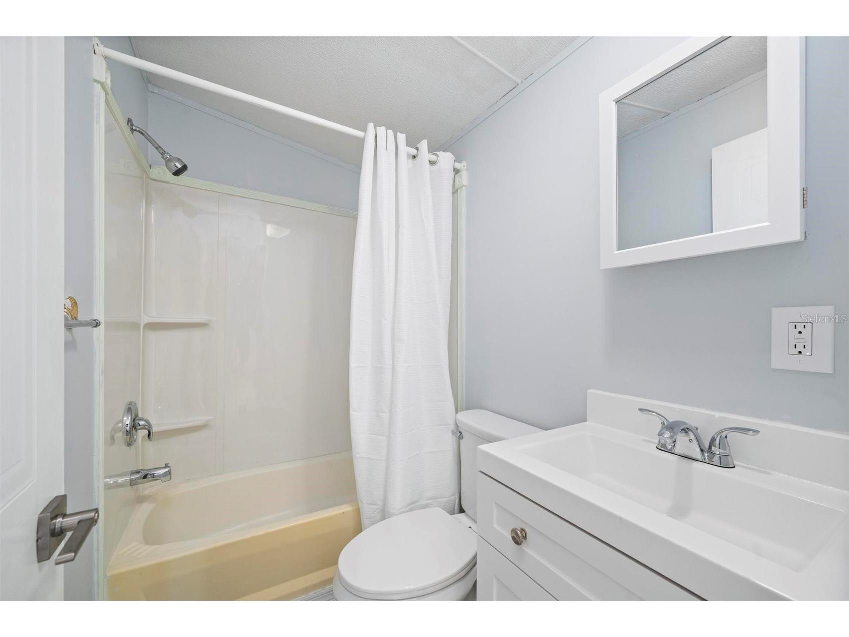1000 Kings Highway #101 Port Charlotte FL 33980 C7525593 image17
