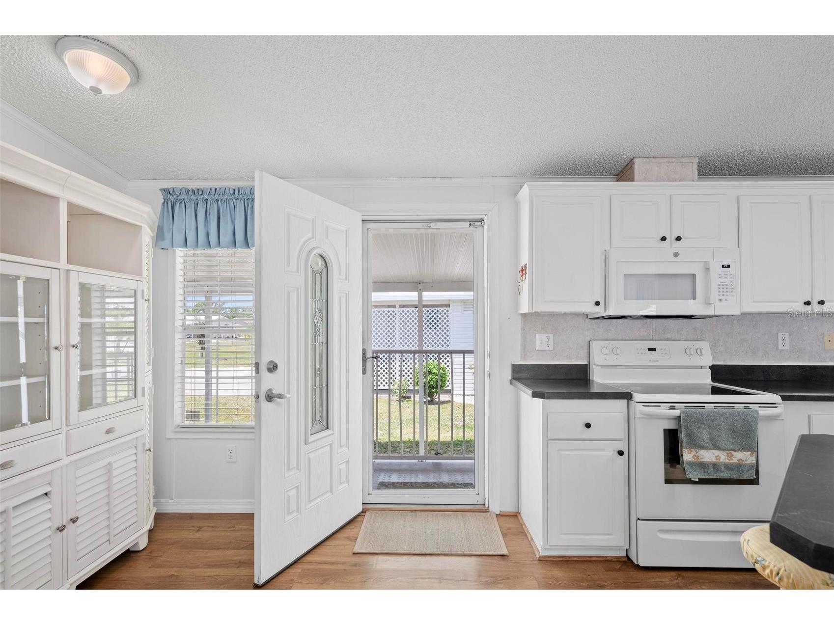 1000 Kings Highway #224 Port Charlotte FL 33980 C7525590 image2