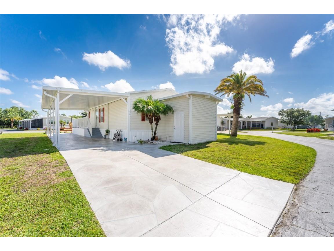 1000 Kings Highway #224 Punta Gorda FL 33980 C7493918 image1