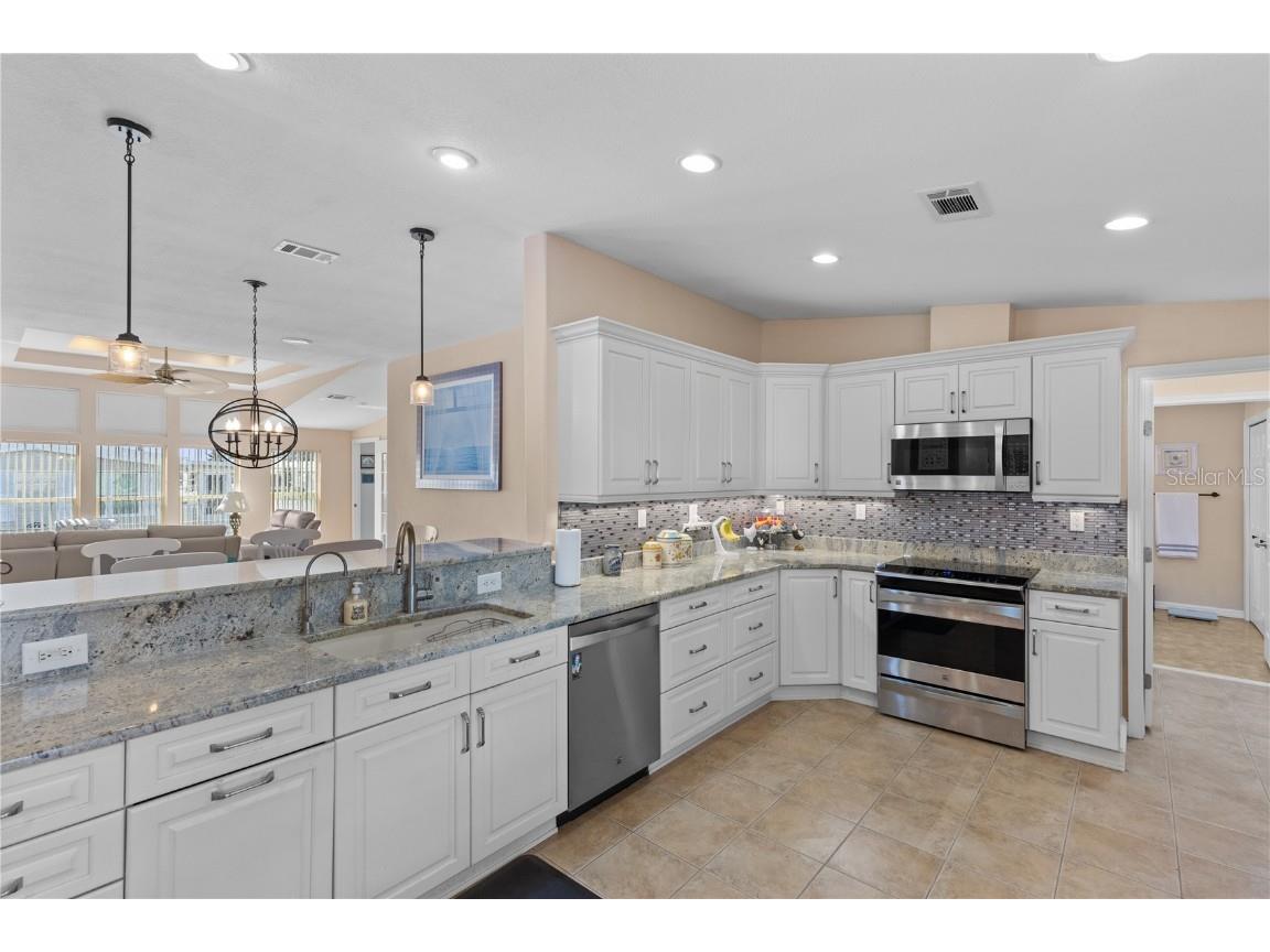 1000 Kings Highway #438 Port Charlotte FL 33980 C7504425 image6