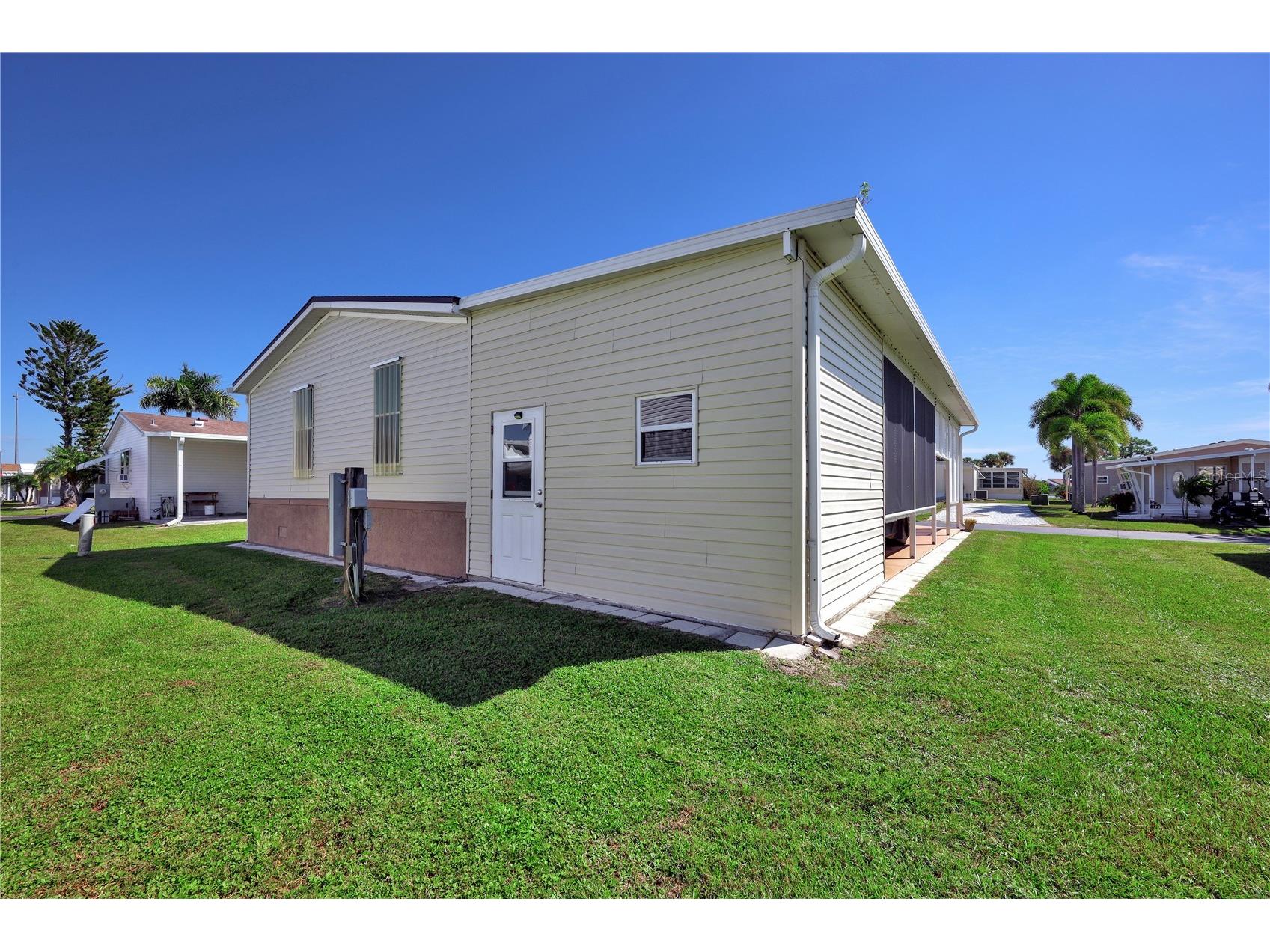 1000 Kings Highway #476 Port Charlotte FL 33980 C7516450 image26