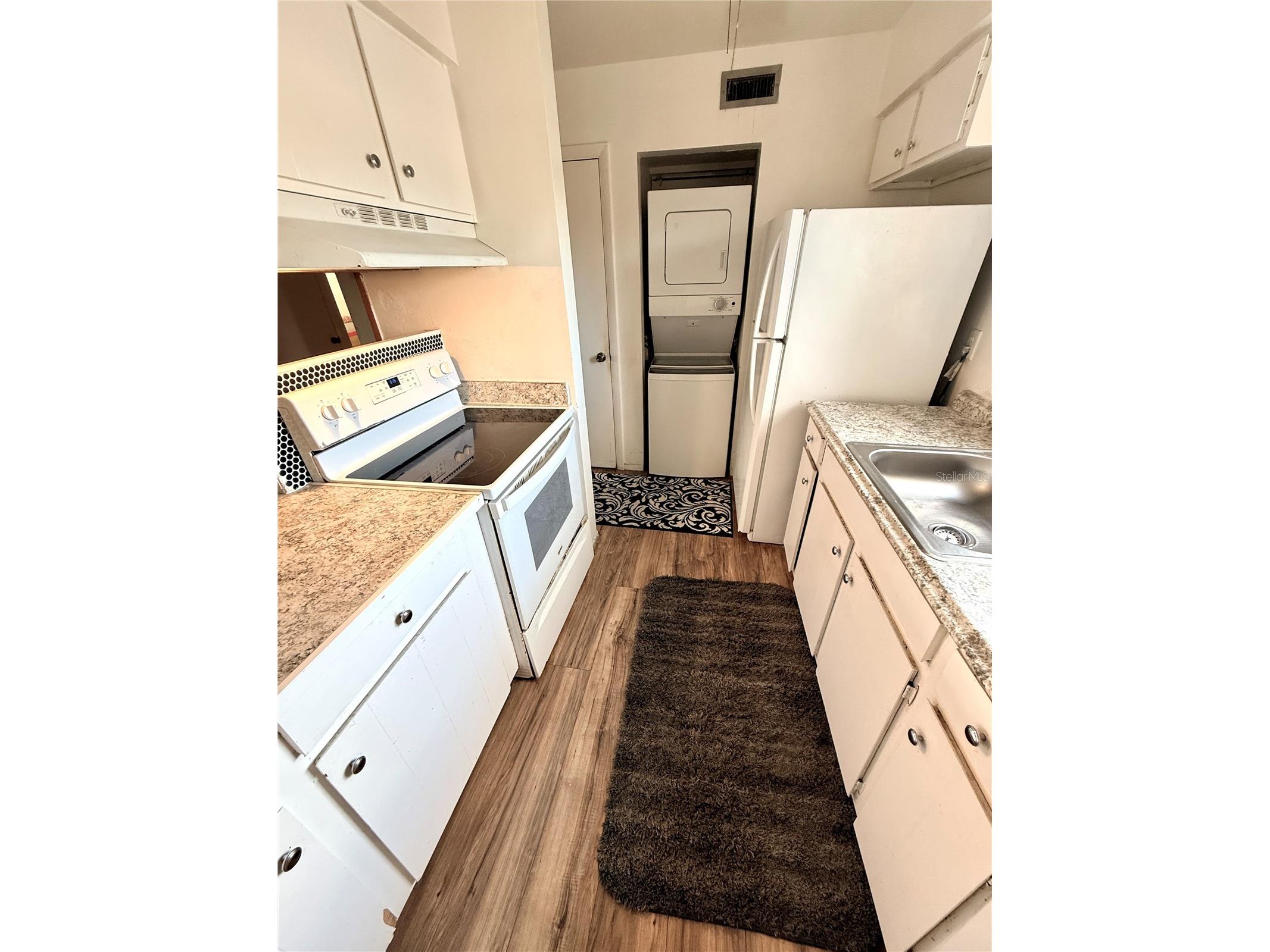 1000 Lake Of The Woods Boulevard #104A Casselberry FL 32730 V4946475 image9