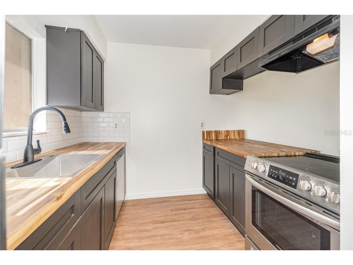 1000 Lake Of The Woods Boulevard #E206 Fern Park FL 32730 O6357953 image3