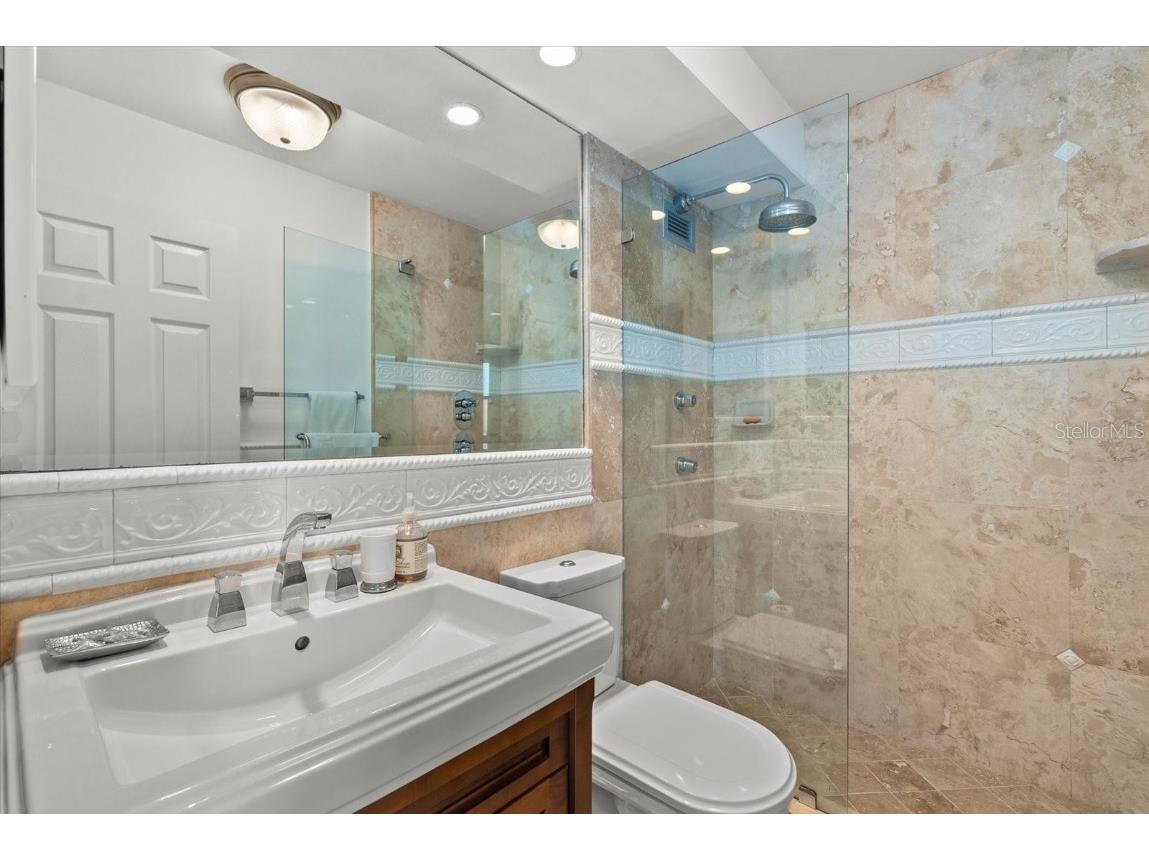 1000 Longboat Club Road #1001 Longboat Key FL 34228 A4666443 image21