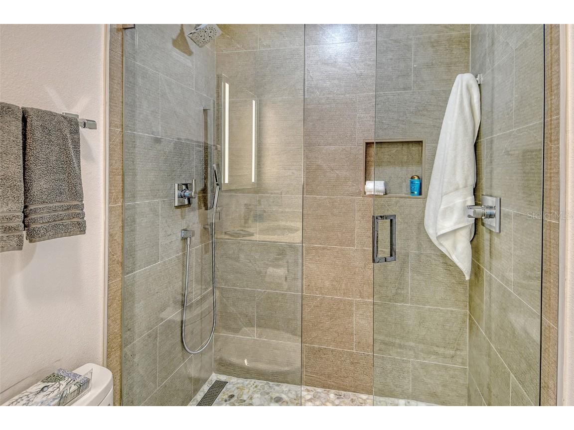 1000 Longboat Club Road #1105 Longboat Key FL 34228 - GULF OF MEXICO A4657701 image43