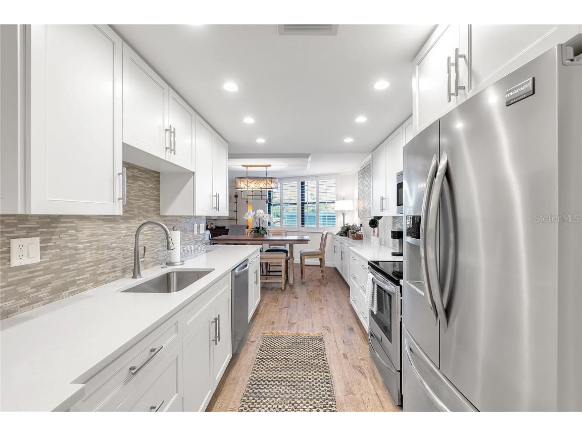 1000 Longboat Club Road #204 Longboat Key FL 34228 A4671838 image13