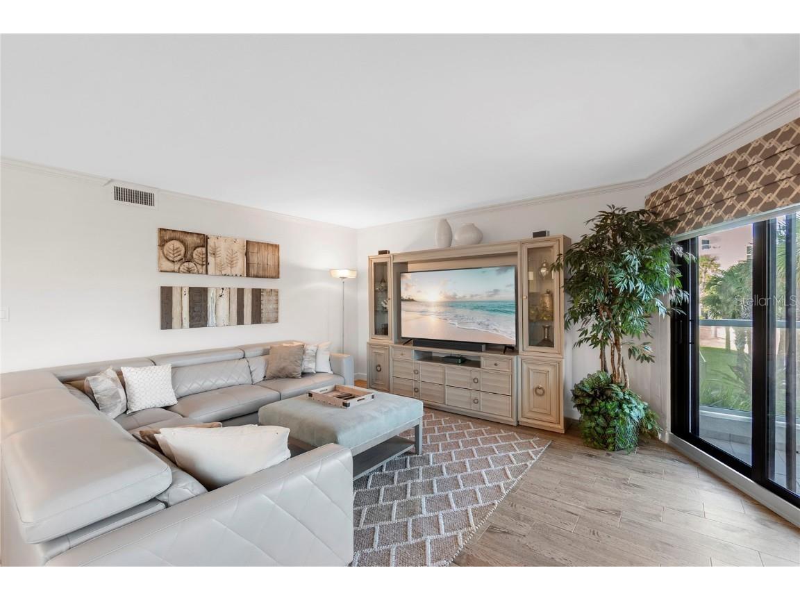 1000 Longboat Club Road #204 Longboat Key FL 34228 A4671838 image19