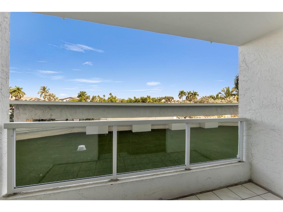 1000 Longboat Club Road #204 Longboat Key FL 34228 A4671838 image26