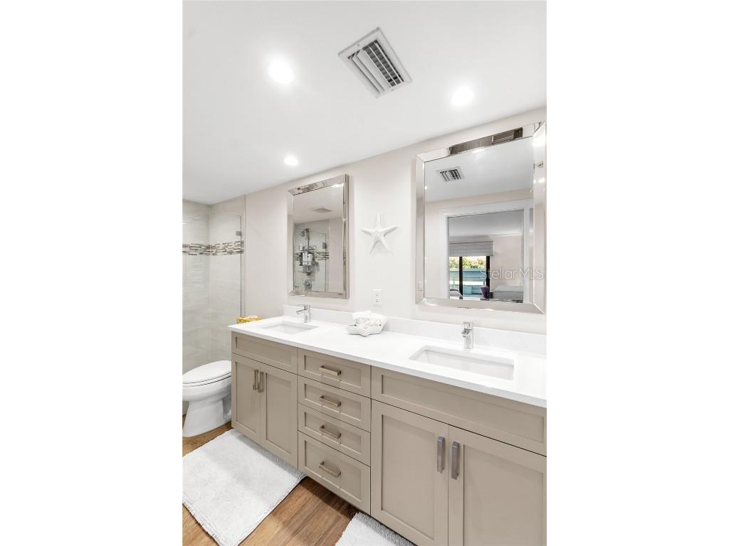 1000 Longboat Club Road #204 Longboat Key FL 34228 A4671838 image30