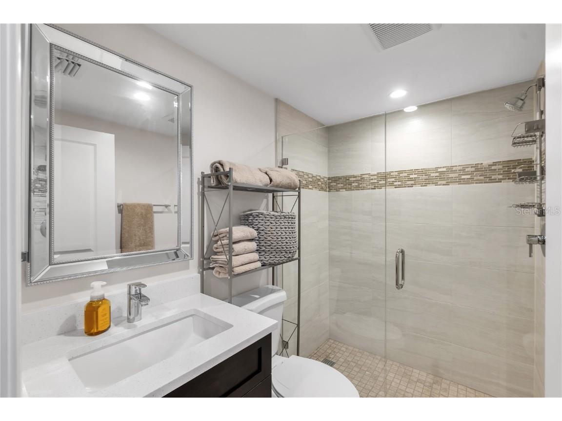 1000 Longboat Club Road #204 Longboat Key FL 34228 A4671838 image34