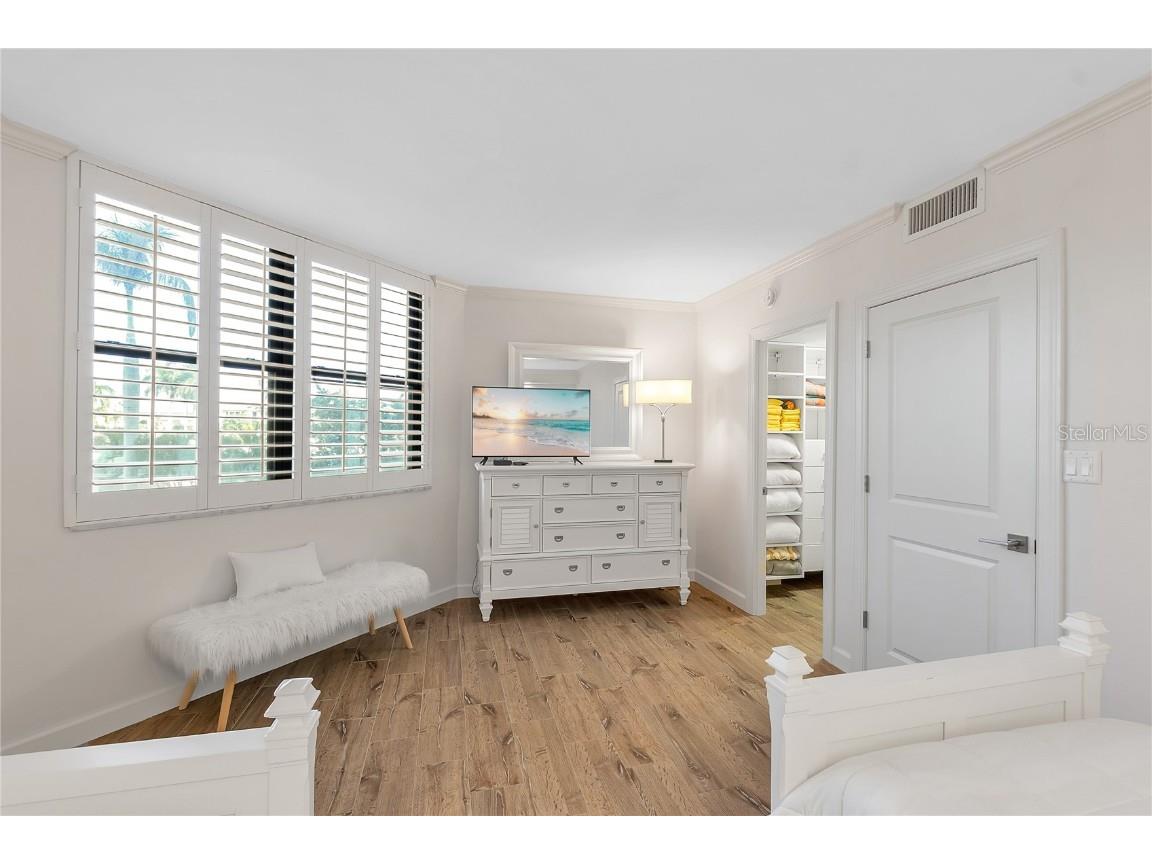 1000 Longboat Club Road #204 Longboat Key FL 34228 A4671838 image39