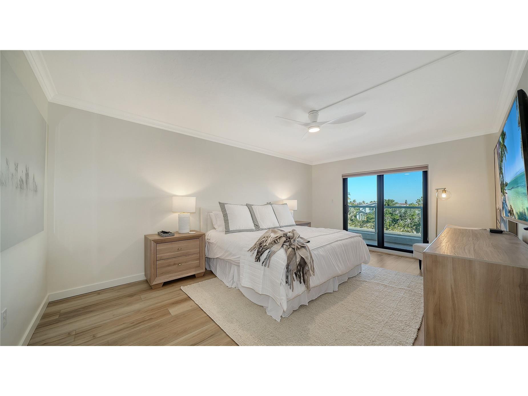 1000 Longboat Club Road #403 Longboat Key FL 34228 - GULF OF MEXICO A4680791 image10
