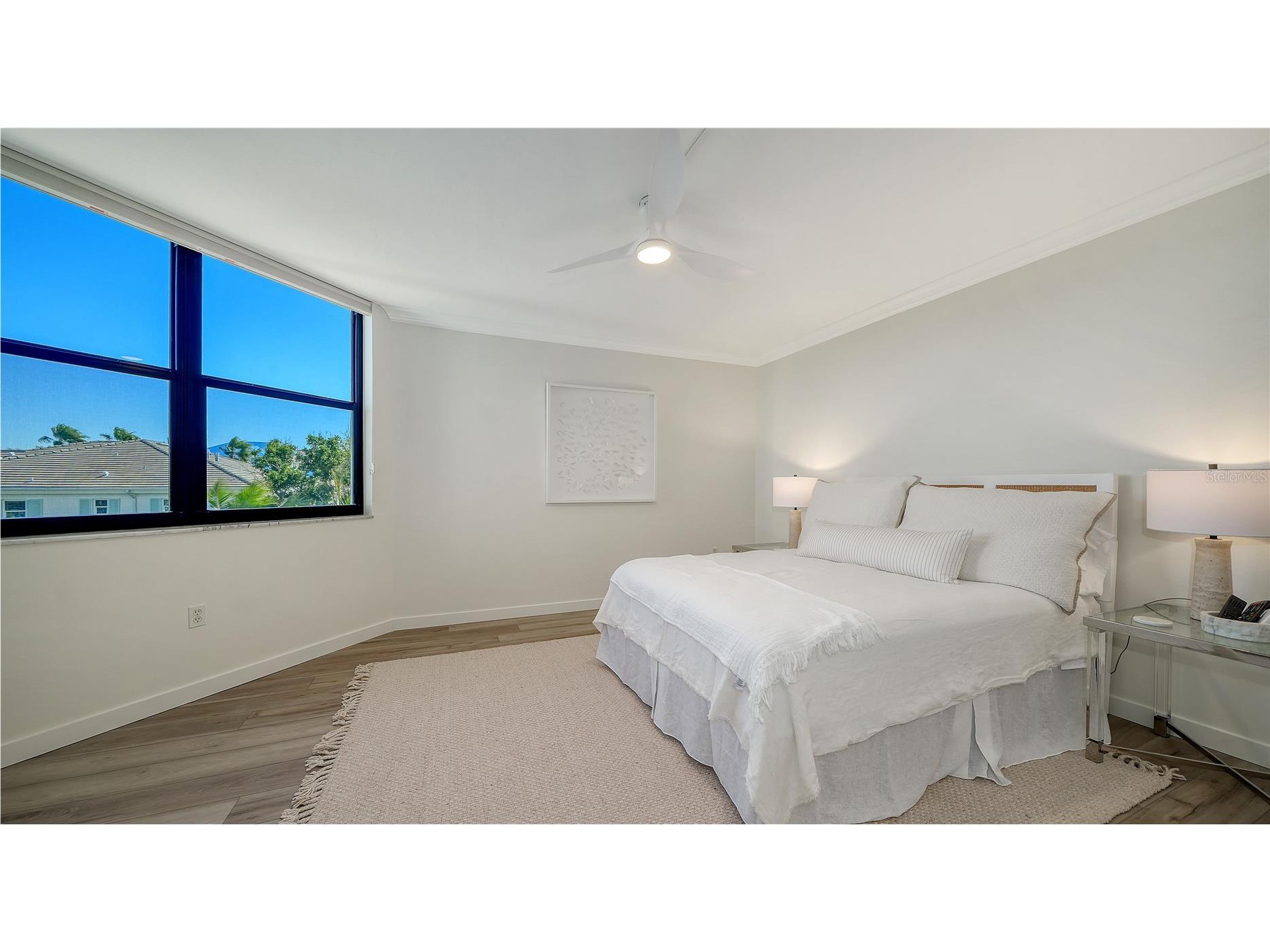 1000 Longboat Club Road #403 Longboat Key FL 34228 - GULF OF MEXICO A4680791 image14