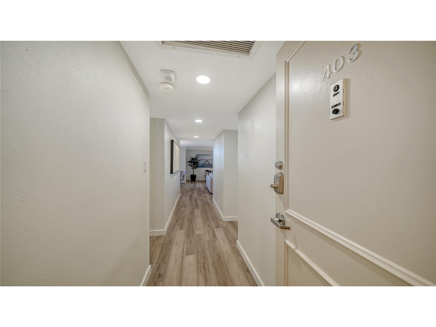 1000 Longboat Club Road #403 Longboat Key FL 34228 - GULF OF MEXICO A4680791 image4