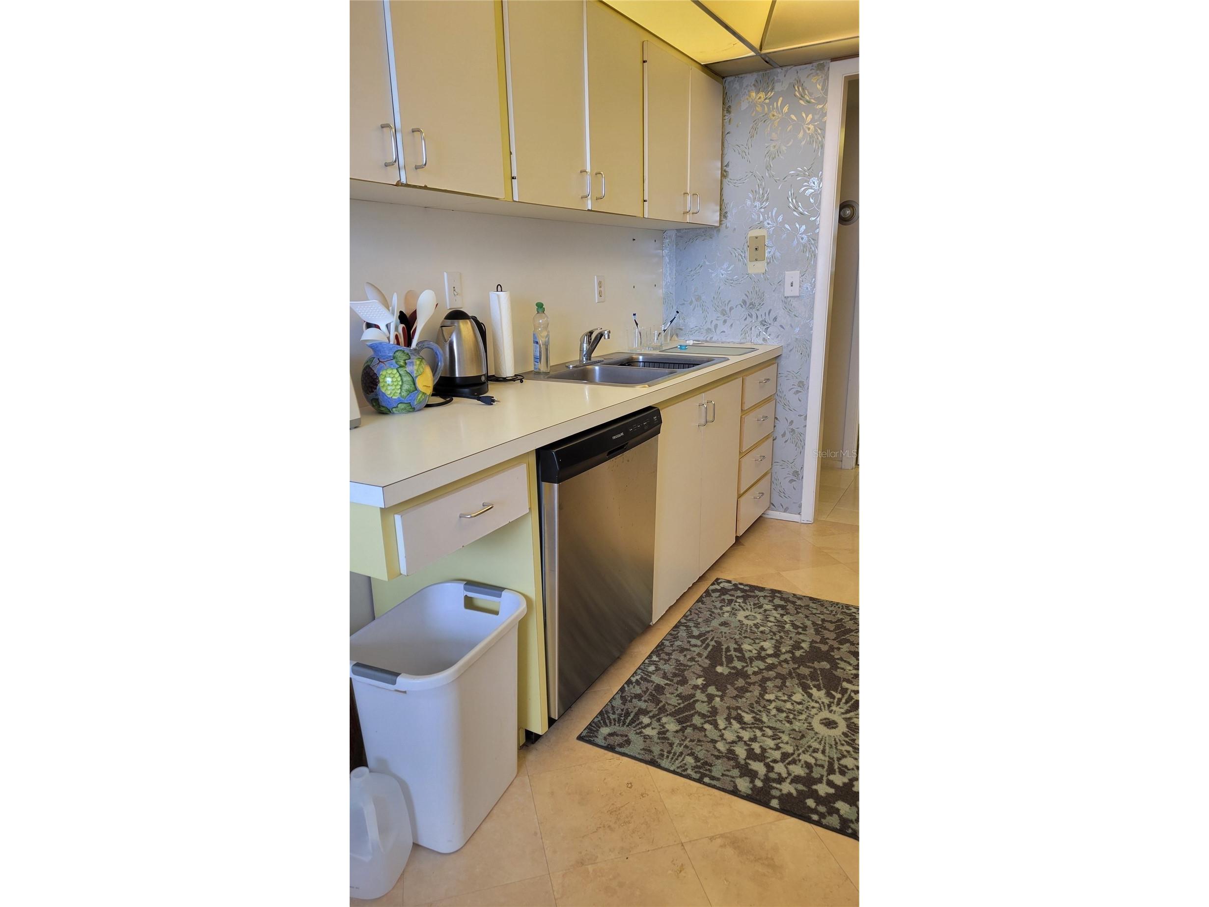1000 Longboat Club Road #406 Longboat Key FL 34228 A4691368 image5