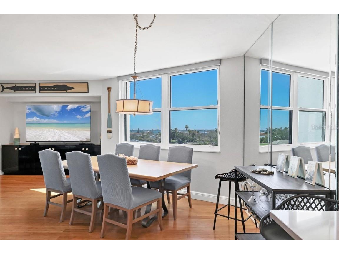 1000 Longboat Club Road #604 Longboat Key FL 34228 - GULF OF MEXICO A4645933 image5