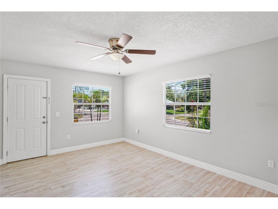 1000 Magnolia Drive Clearwater FL 33756 W7875565 image4