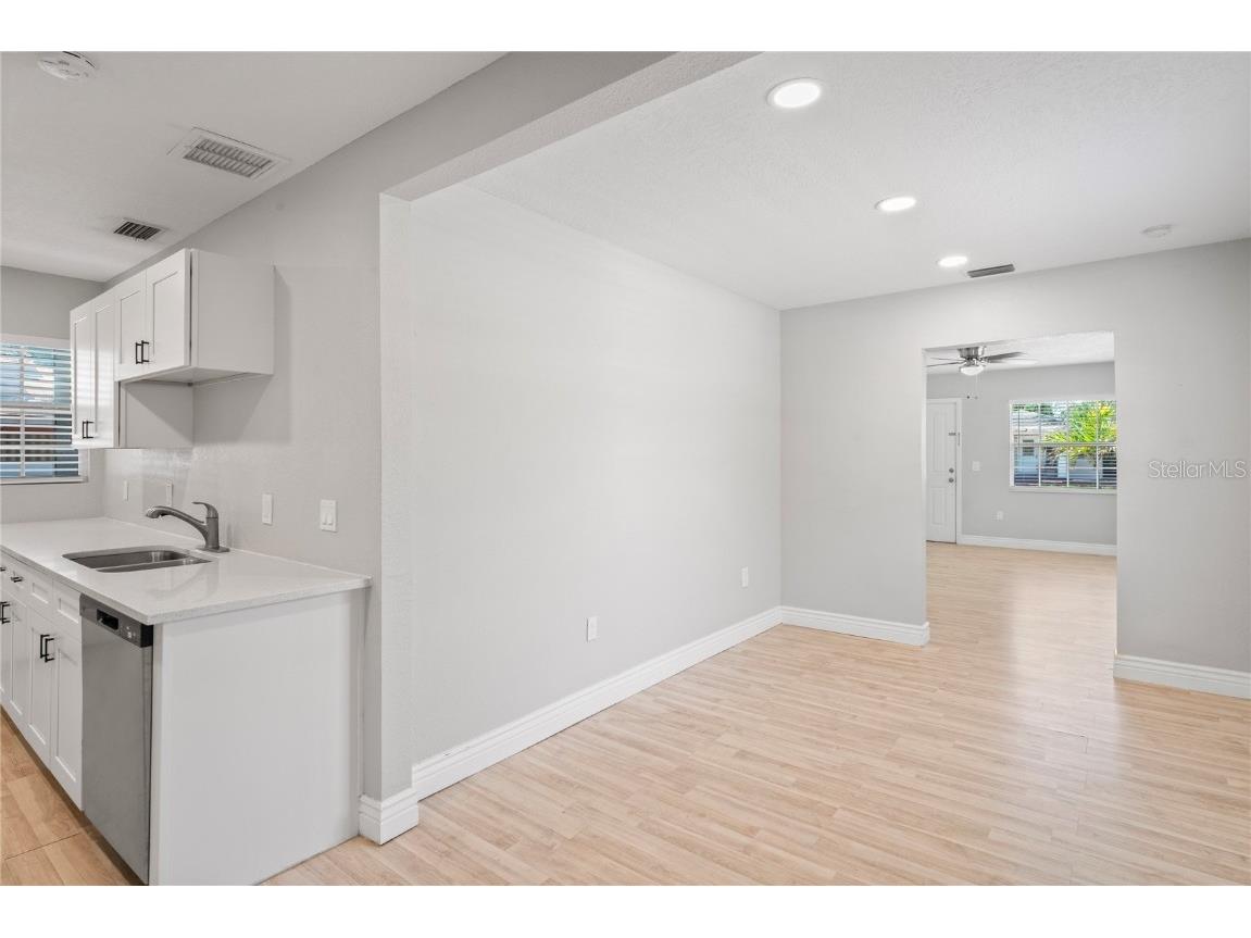 1000 Magnolia Drive Clearwater FL 33756 W7875565 image8