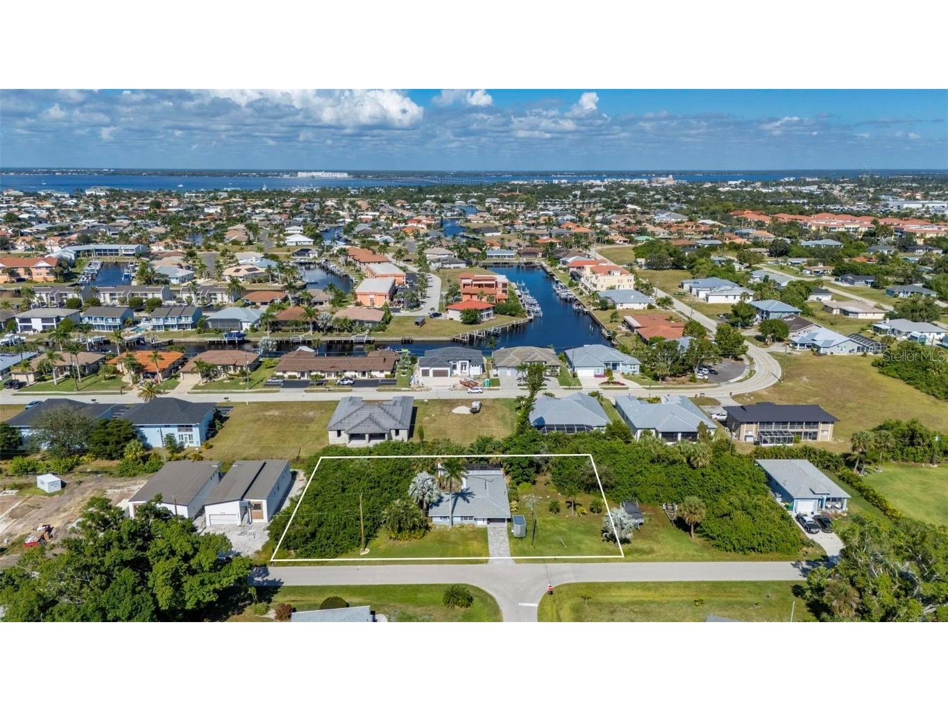 1000 Marlin Drive Punta Gorda FL 33950 C7517424 image1