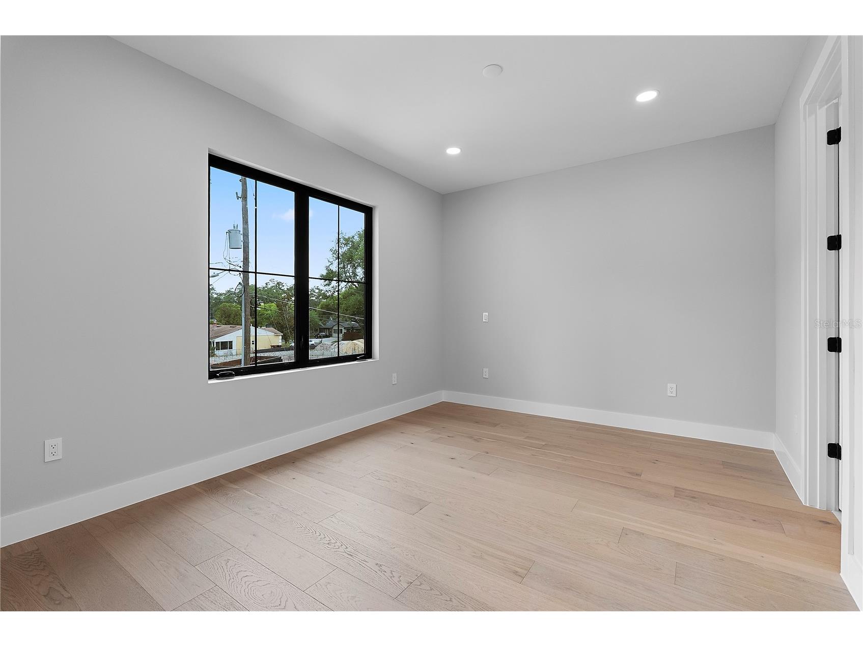 1000 N Forest Avenue Orlando FL 32803 O6407825 image31