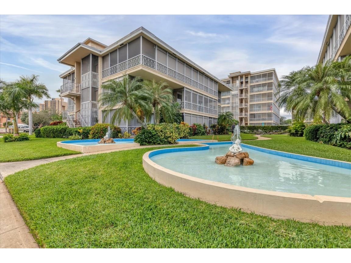 1000 N Shore Drive NE #1 Saint Petersburg FL 33701 - TAMPA BAY T3410966 image1
