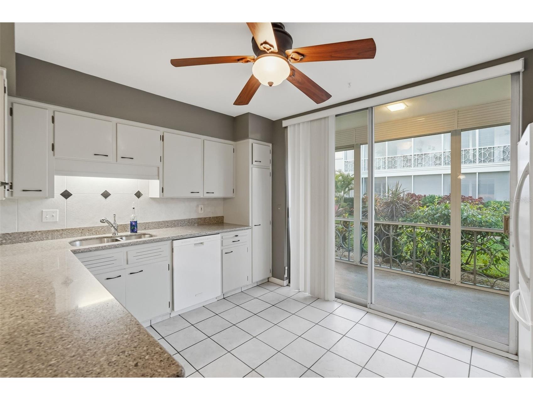 1000 N Shore Drive NE #2 Saint Petersburg FL 33701 TB8473665 image17