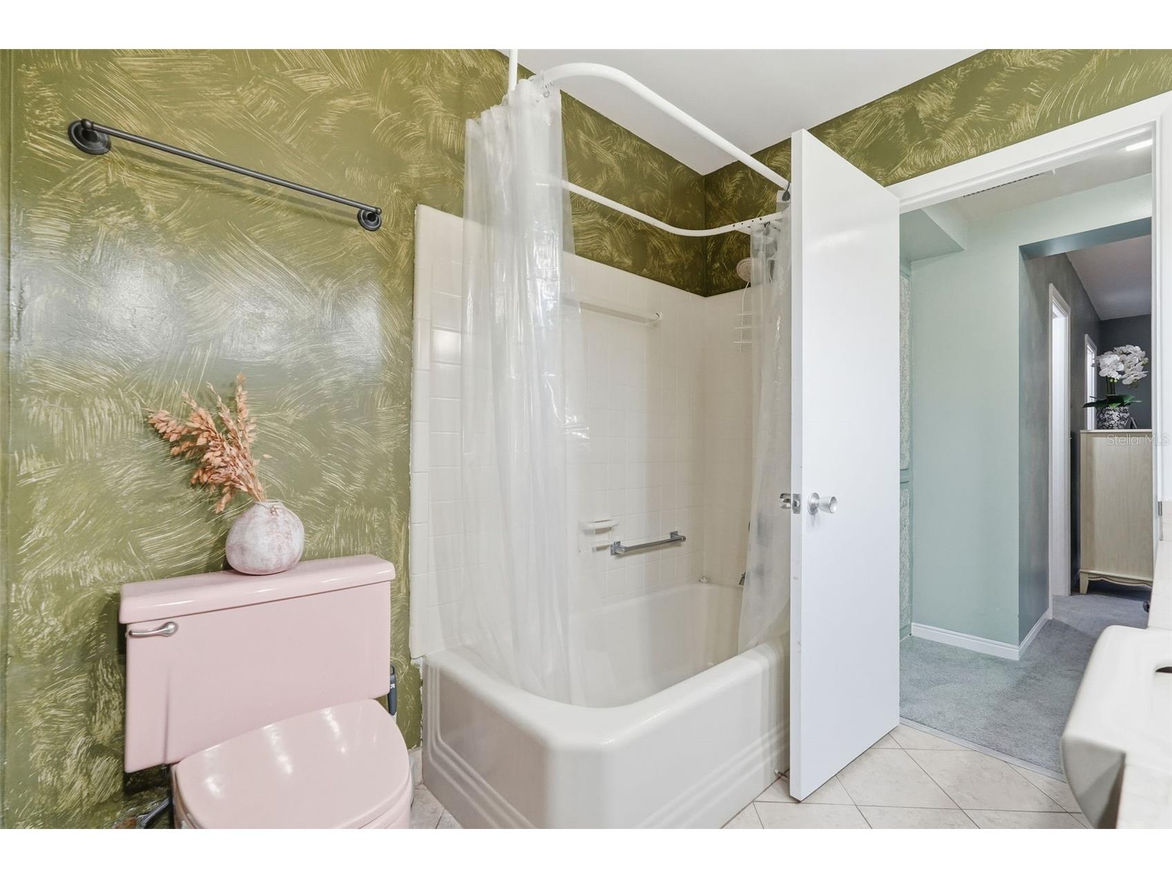 1000 N Shore Drive NE #2 Saint Petersburg FL 33701 TB8473665 image24