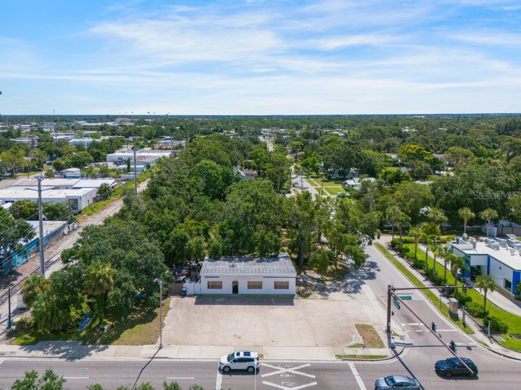 1000 N Washington Boulevard Sarasota FL 34236 A4669227 image2