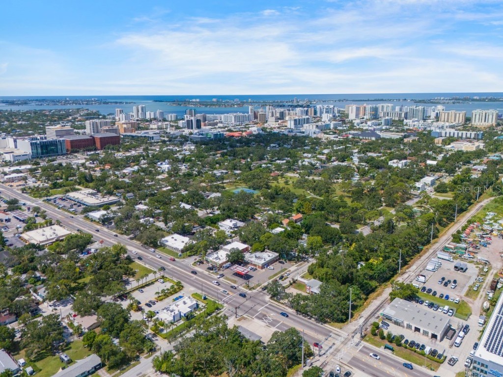 1000 N Washington Boulevard Sarasota FL 34236 A4669227 image8