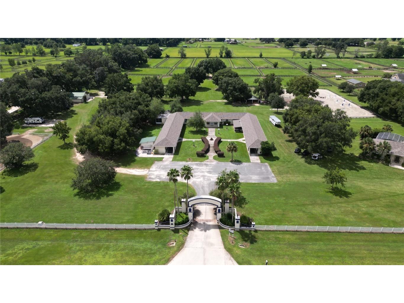 1000 NE 105th Lane Anthony FL 32617 OM684954 image1