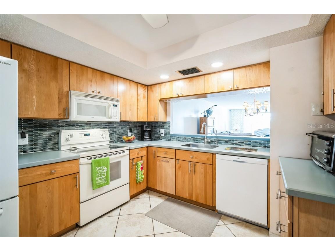 1000 Riverside Drive #B102 Palmetto FL 34221 A4642647 image10