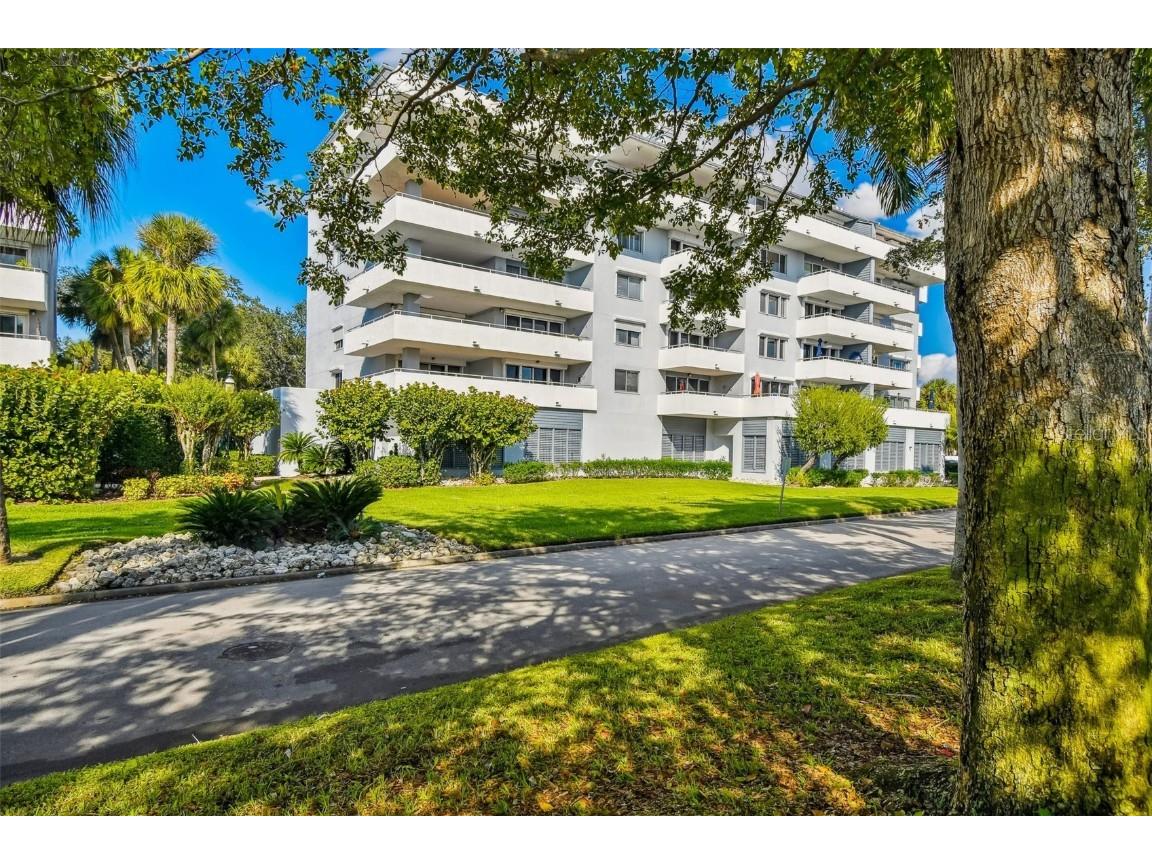 1000 Riverside Drive #B202 Palmetto FL 34221 A4563098 image1