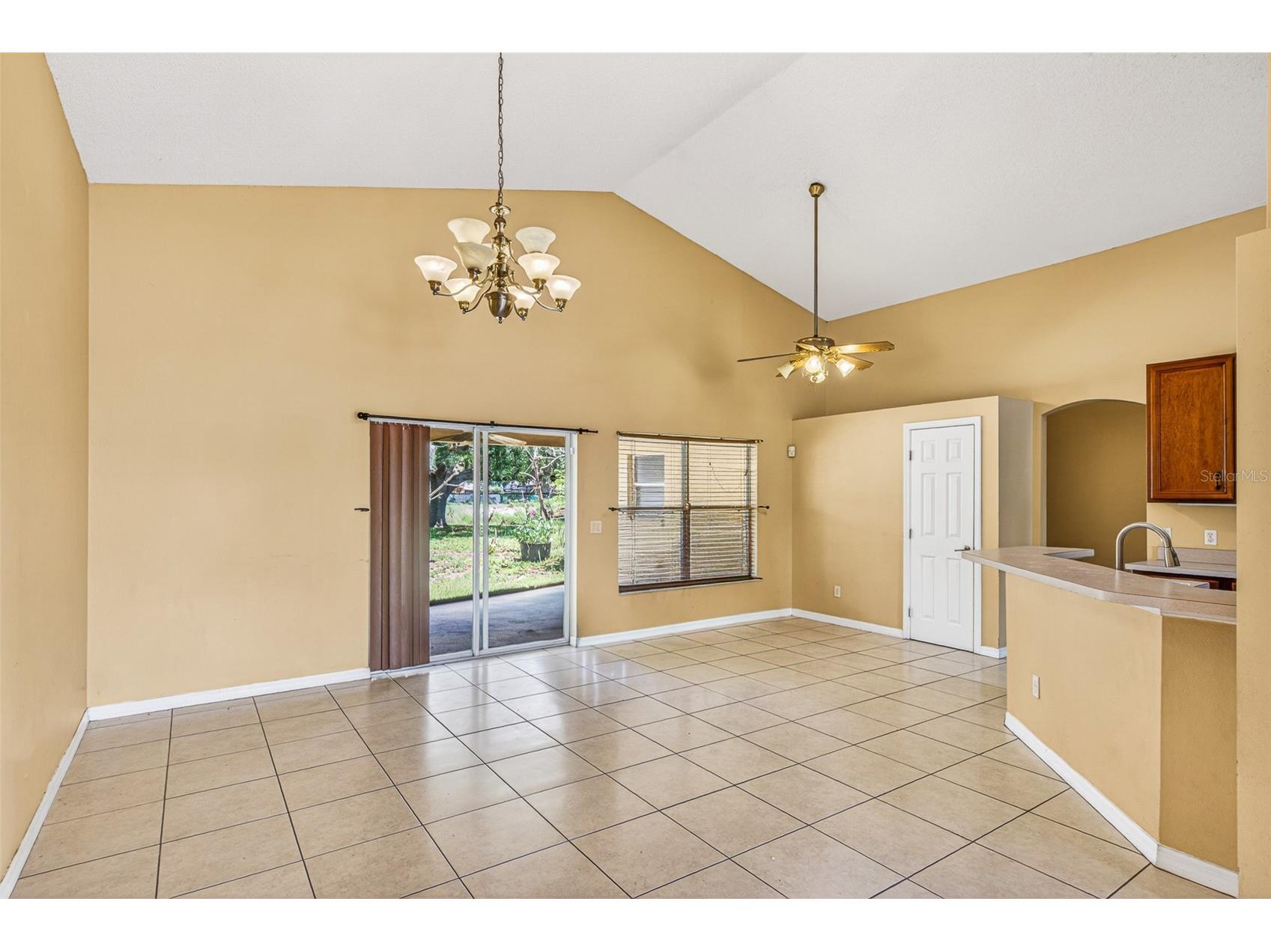 1000 Royal Marquis Circle Ocoee FL 34761 O6382695 image3