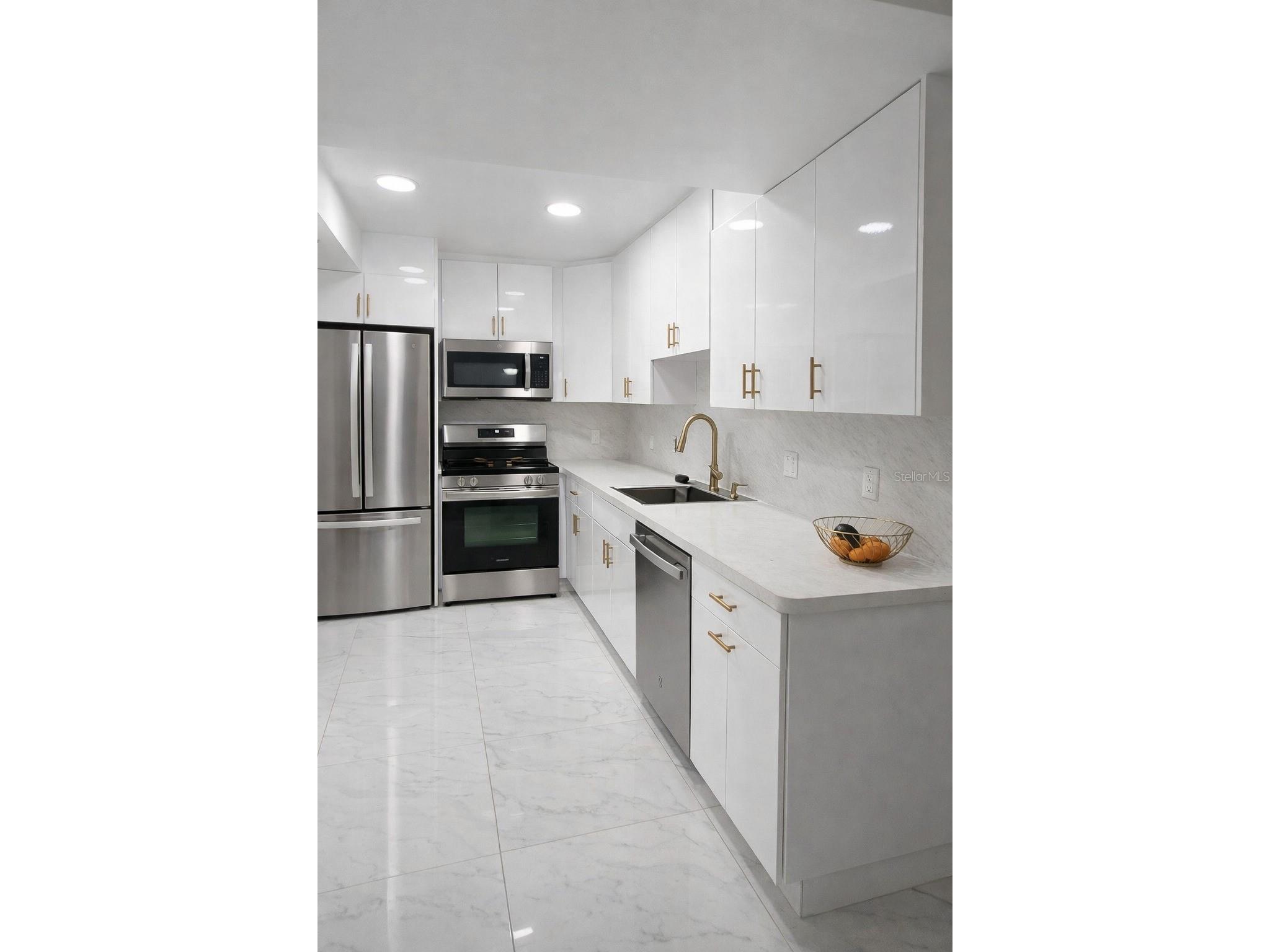 1000 Saint Charles Place #209 Pembroke Pines FL 33026 O6387117 image15