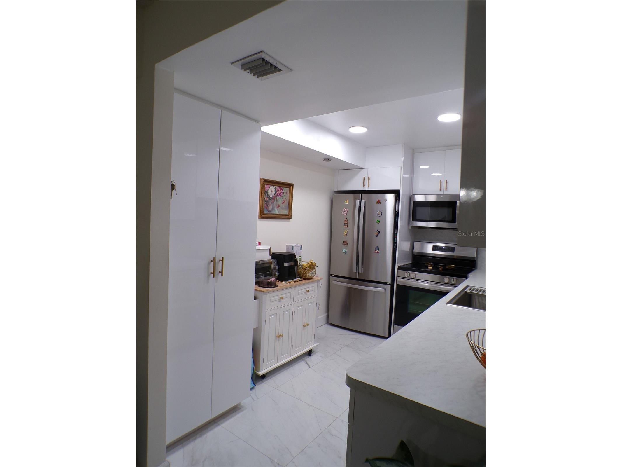 1000 Saint Charles Place #209 Pembroke Pines FL 33026 O6387117 image17