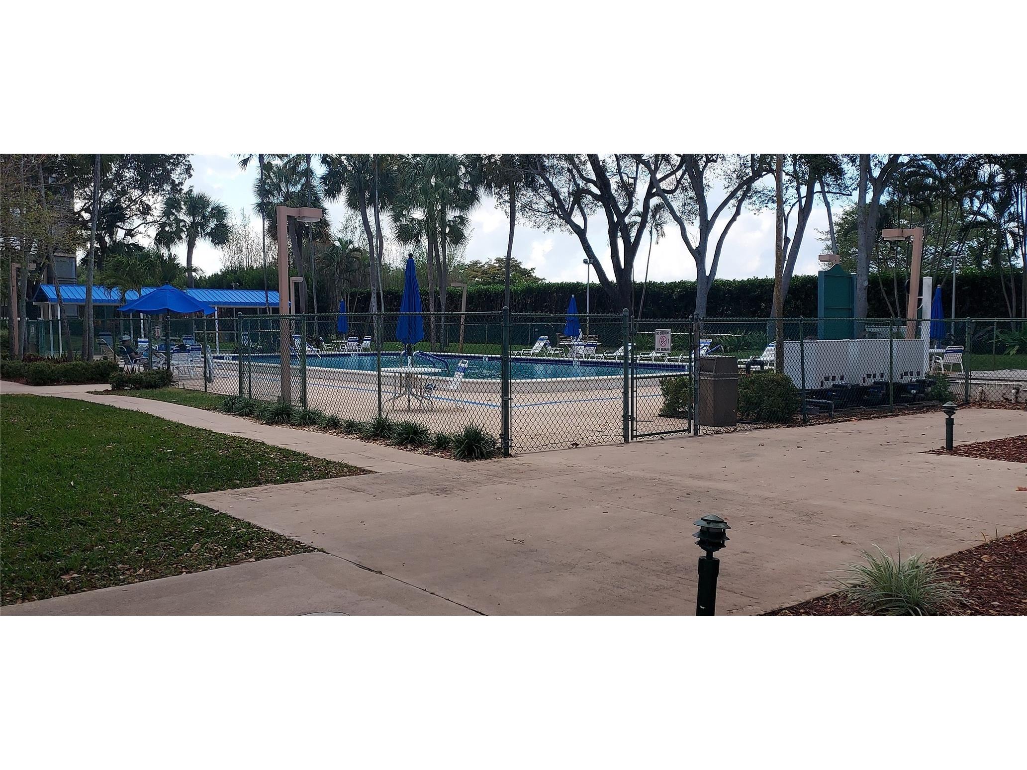 1000 Saint Charles Place #209 Pembroke Pines FL 33026 O6387117 image42