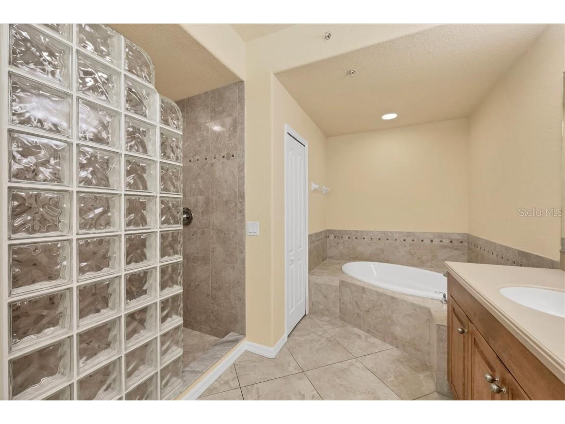 1000 San Lino Circle #1034 Venice FL 34292 A4657351 image38